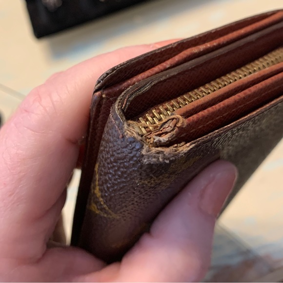 / Louis Vuitton Vintage Porte Monnaie Tressor Wallet - Picture 10 of 16